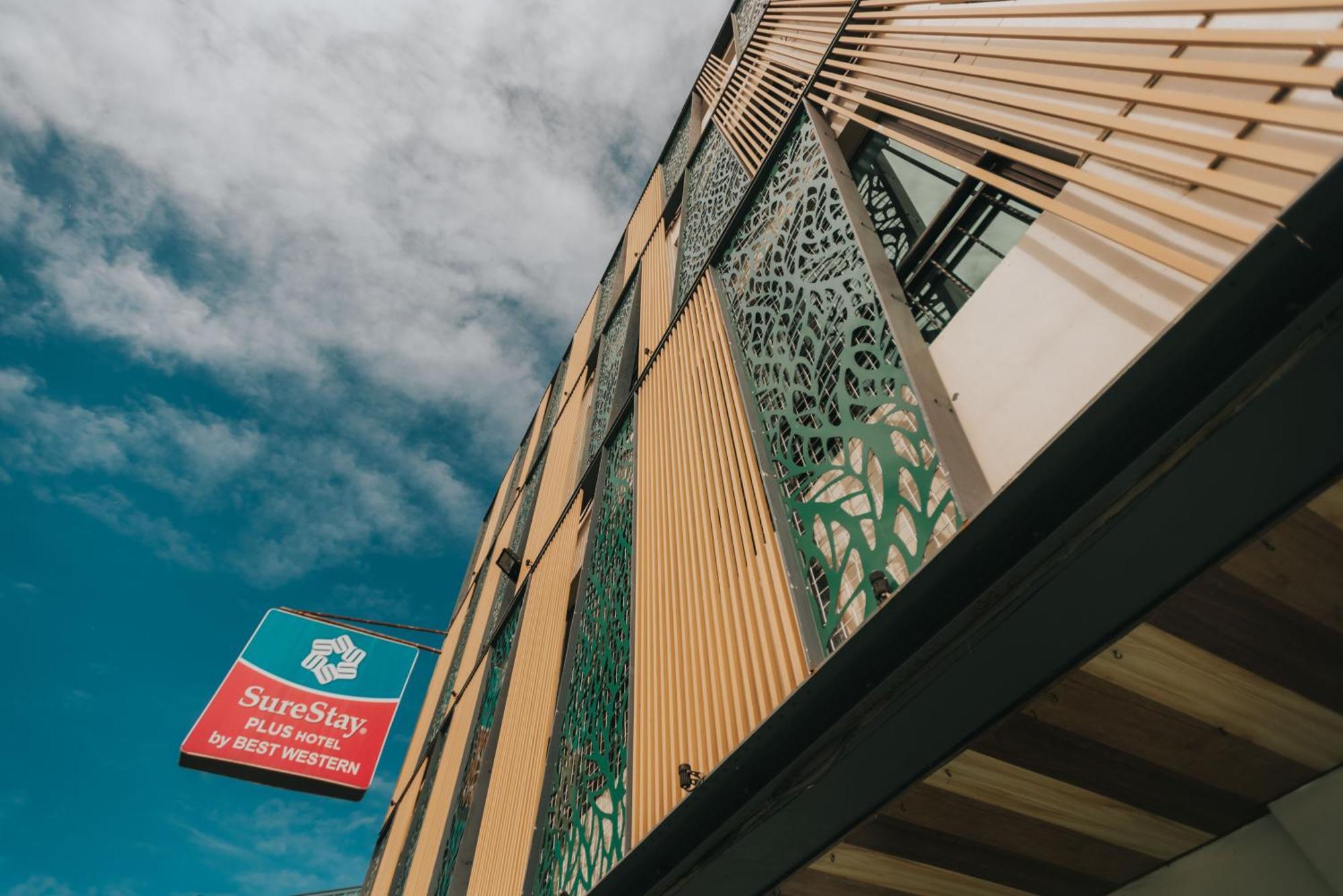 Surestay Plus Hotel By Best Western Ac Luxe Angeles City Buitenkant foto