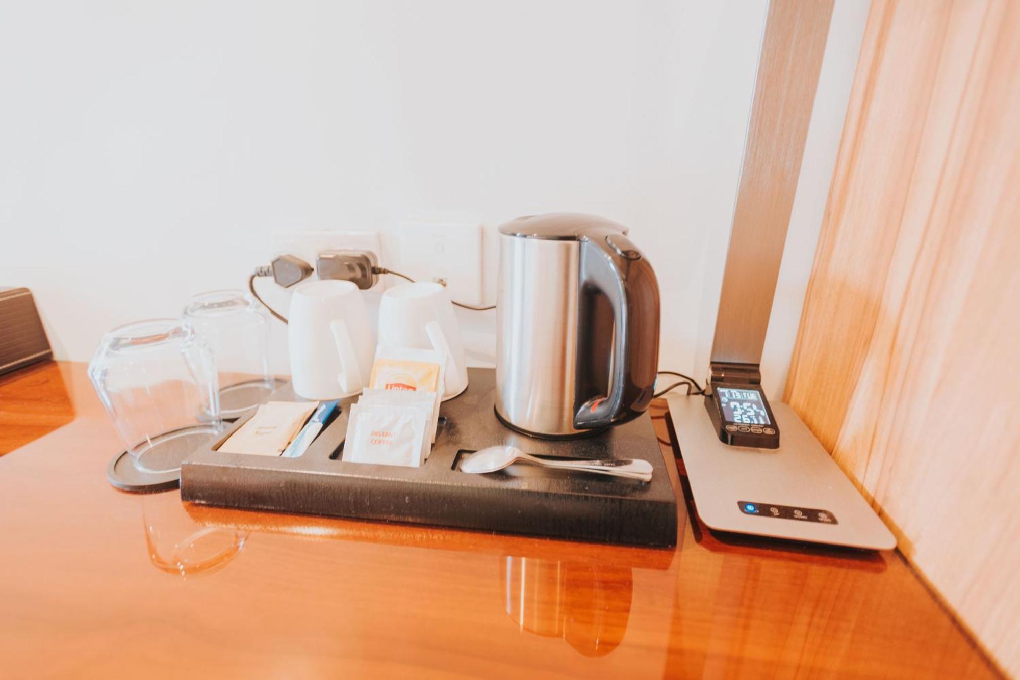 Surestay Plus Hotel By Best Western Ac Luxe Angeles City Buitenkant foto