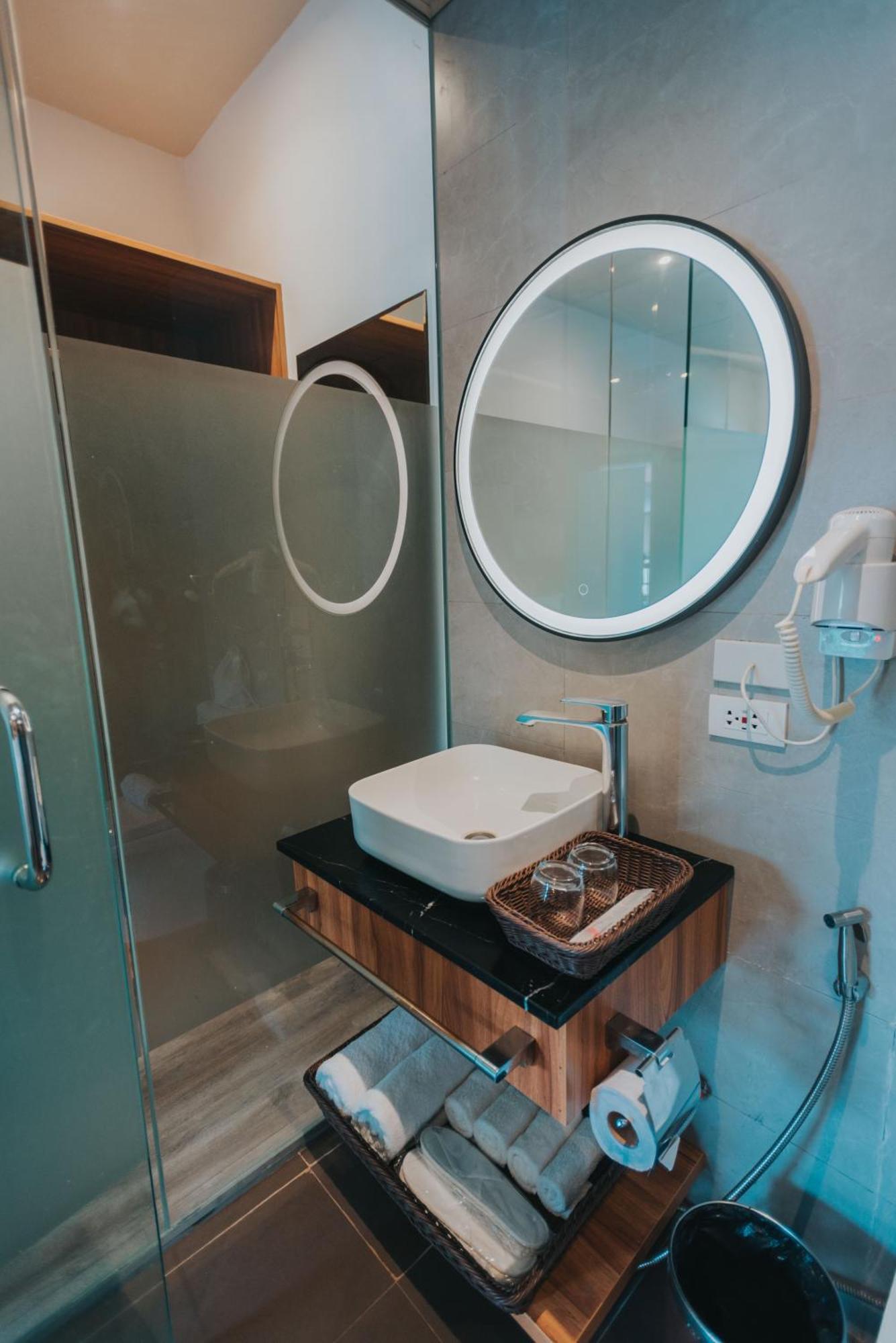 Surestay Plus Hotel By Best Western Ac Luxe Angeles City Buitenkant foto