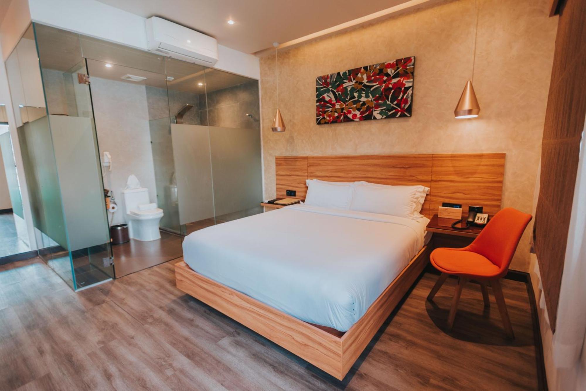 Surestay Plus Hotel By Best Western Ac Luxe Angeles City Buitenkant foto