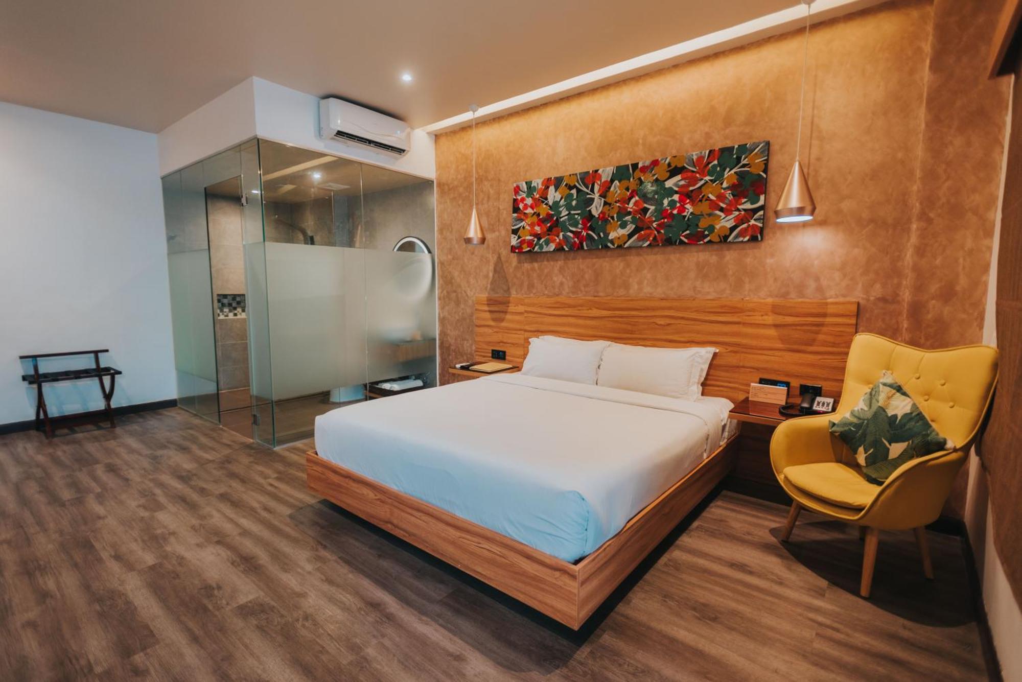 Surestay Plus Hotel By Best Western Ac Luxe Angeles City Buitenkant foto