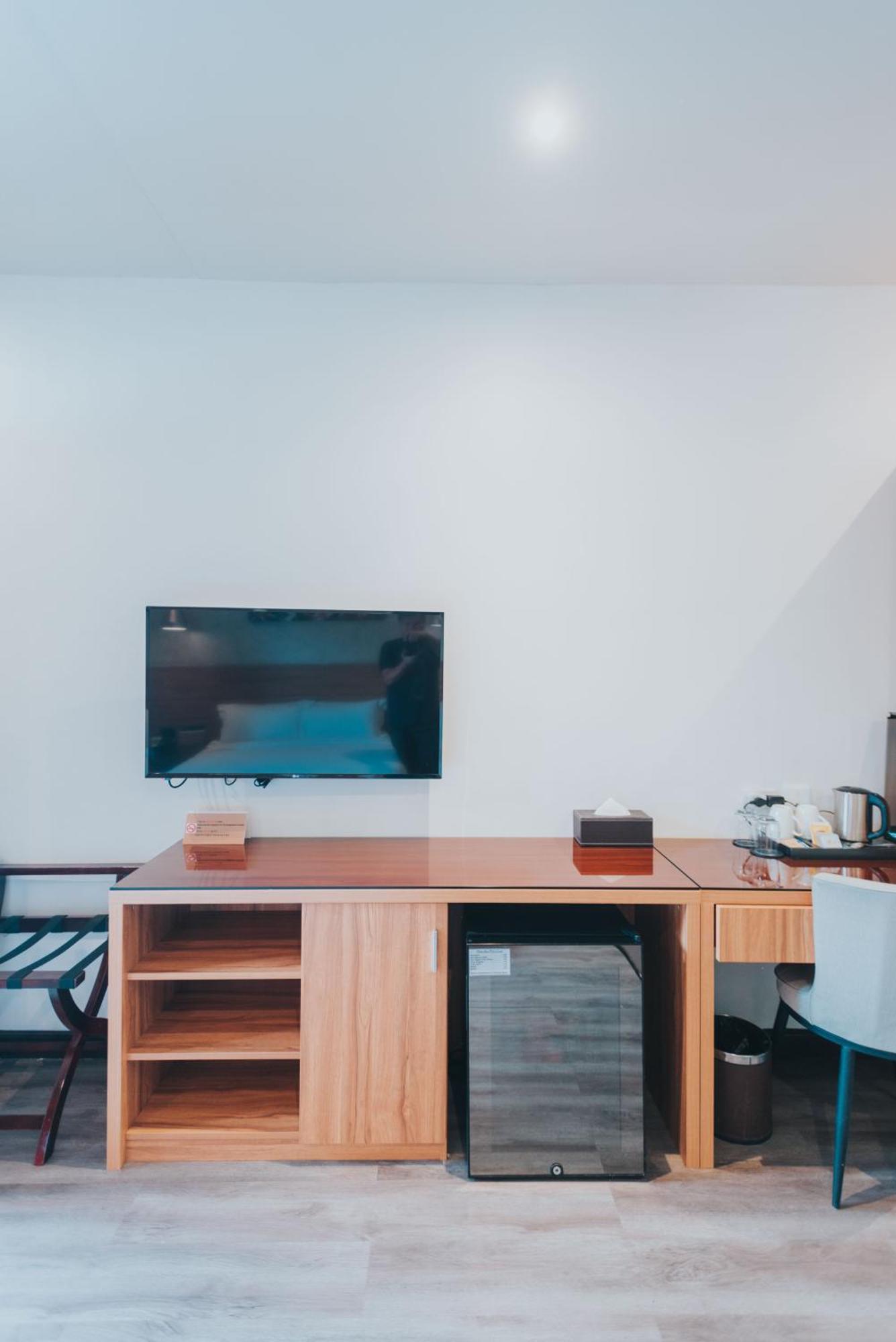 Surestay Plus Hotel By Best Western Ac Luxe Angeles City Buitenkant foto